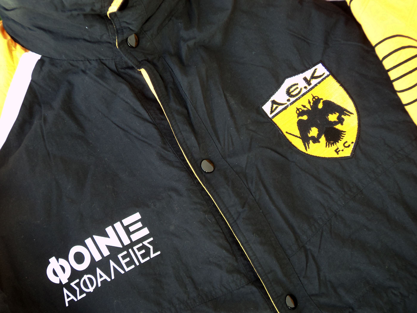 1994-1995 AEK Athens bench coat - Large