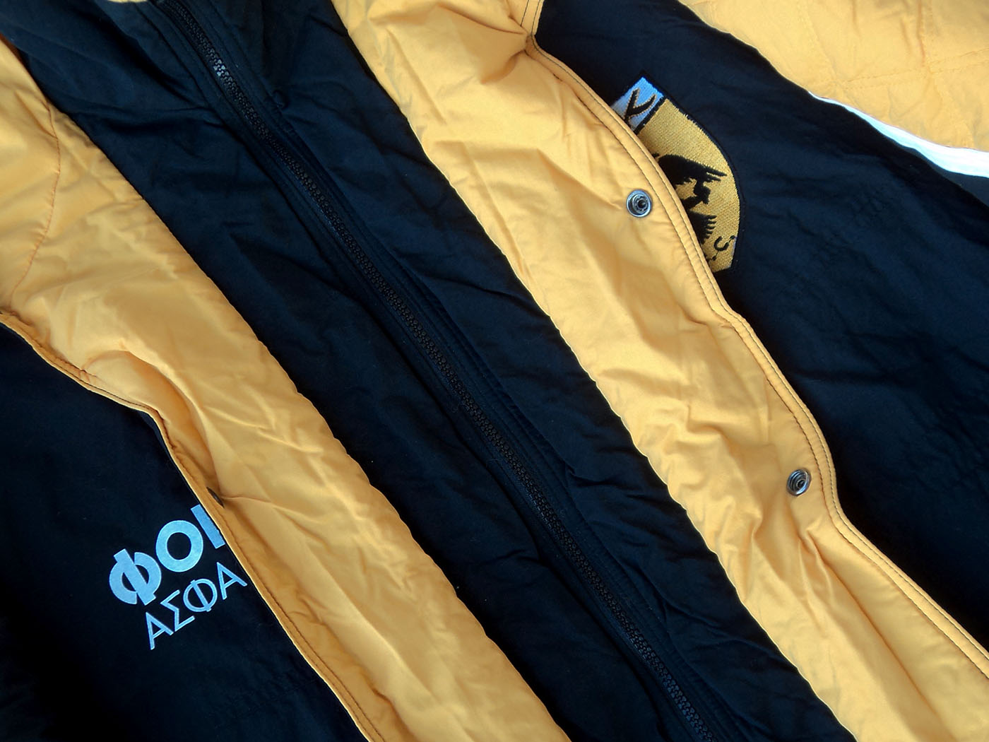 1994-1995 AEK Athens bench coat - Large