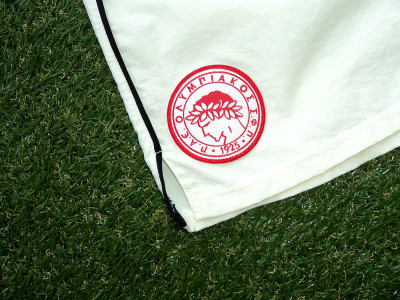 2000-2001 Olympiakos home shorts - Multiple sizes