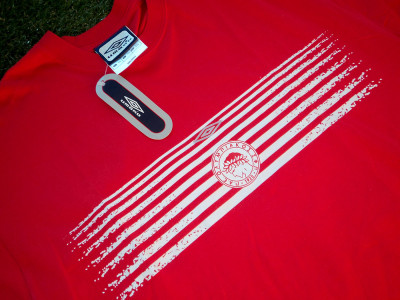 2003-2004 Olympiakos Umbro official t-shirt - XXLarge