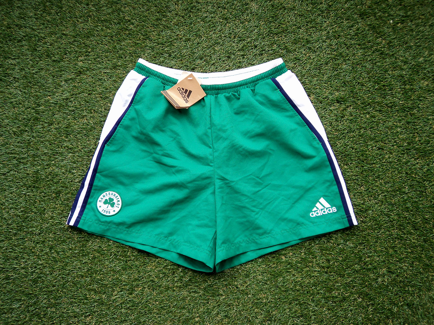 2001-2002 Panathinaikos training shorts - Medium
