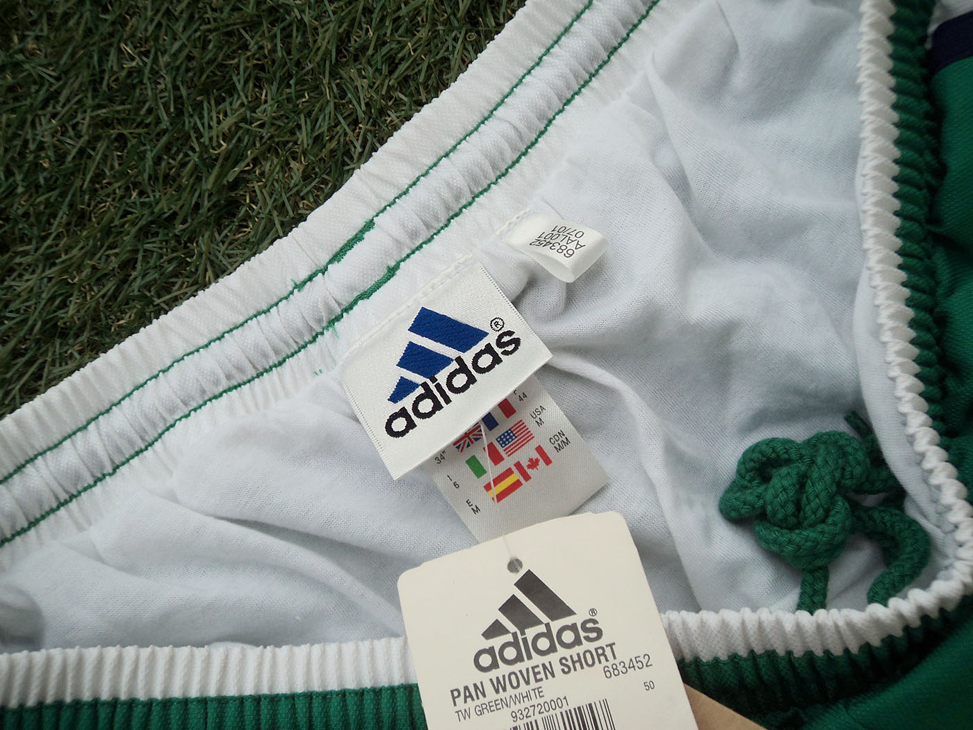 2001-2002 Panathinaikos training shorts - Medium
