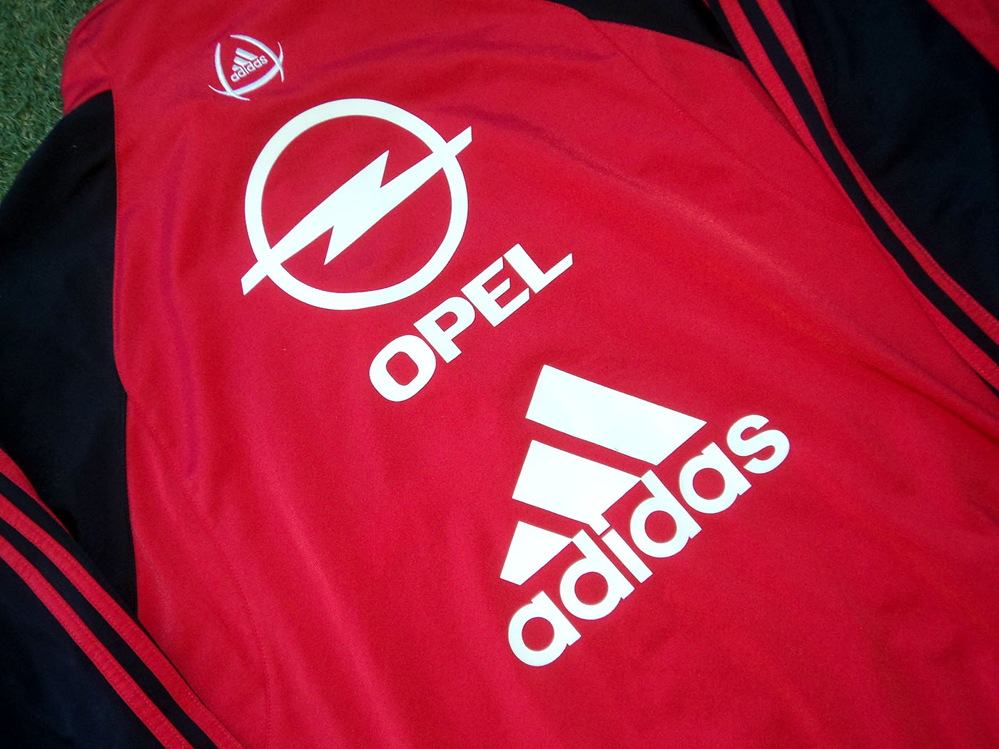 2005-2006 Μίλαν ζακέτα - Medium/Large (40"-42")