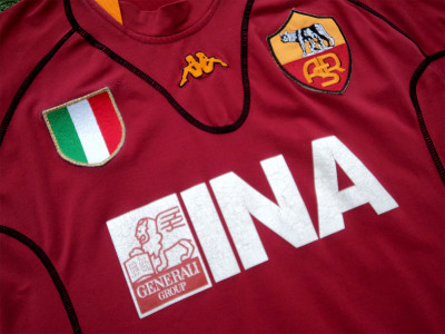 2001-2002 AS Roma home shirt - Medium (Slim/tight fit)