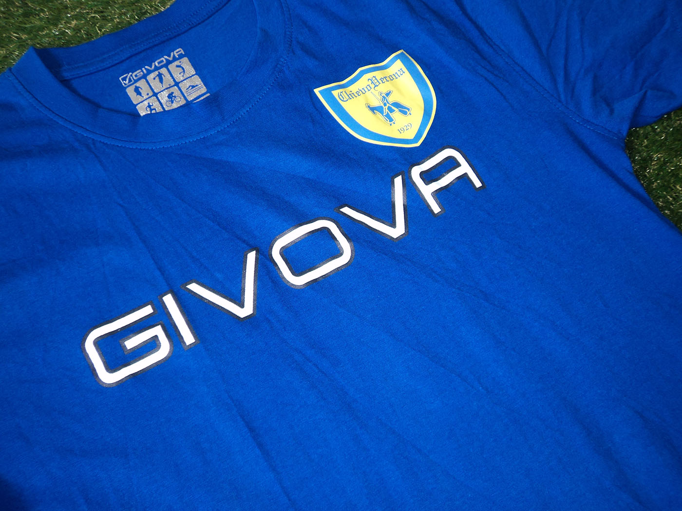 2010-2011 Κιέβο Βερόνα Givova t-shirt - Medium