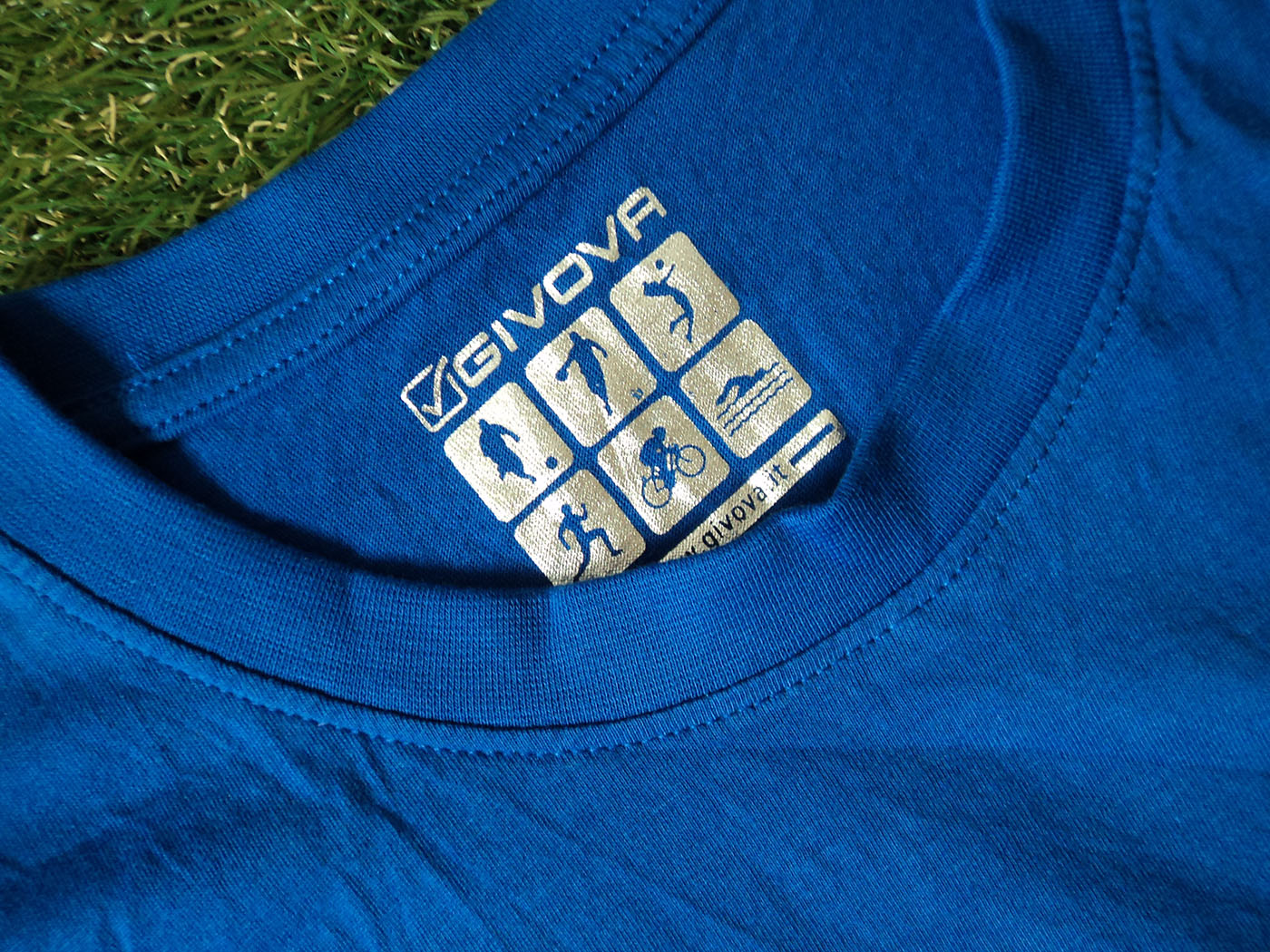 2010-2011 Κιέβο Βερόνα Givova t-shirt - Medium