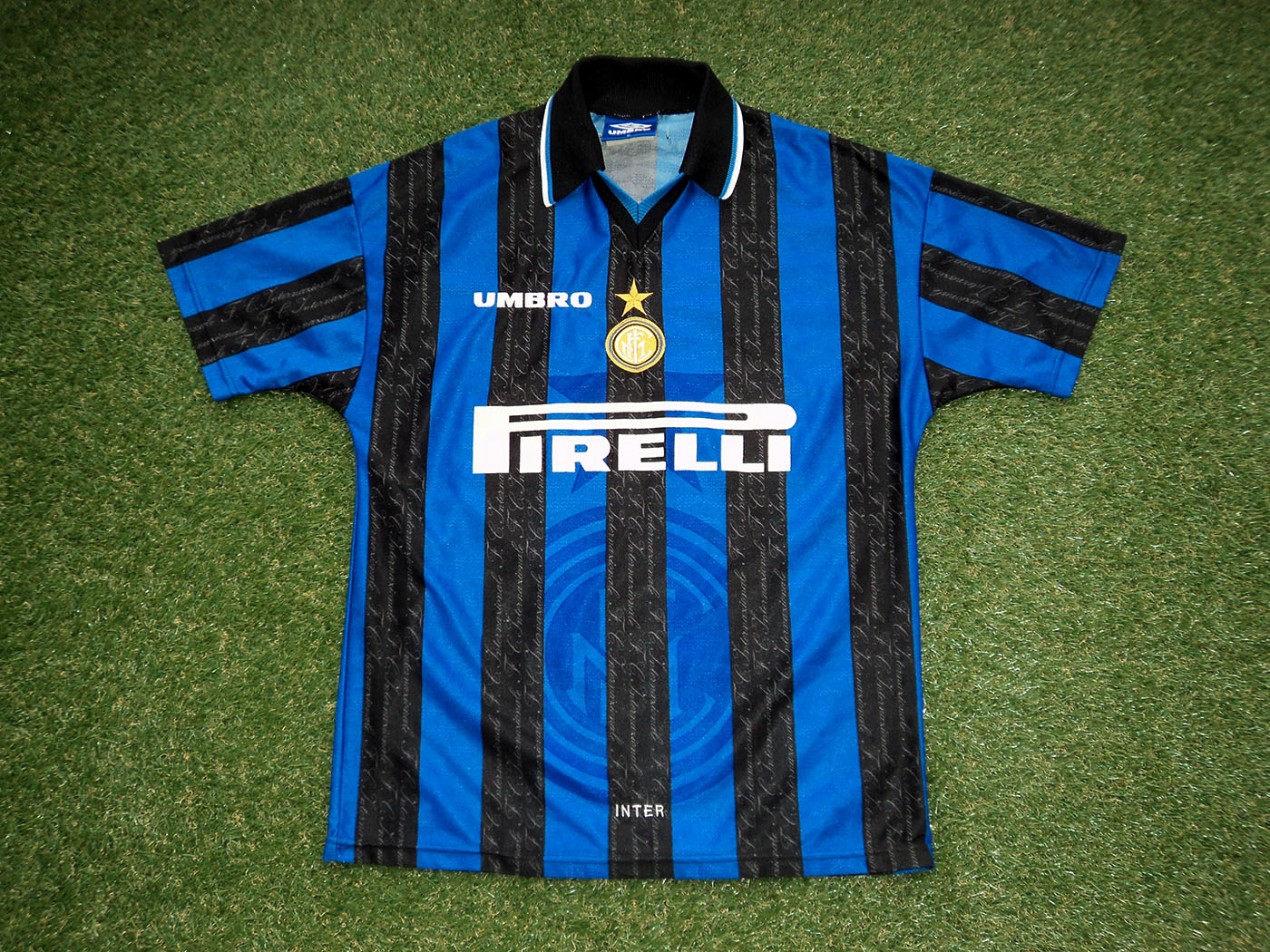 1997-1998 Inter Milan home shirt Nr10 Ronaldo - Medium