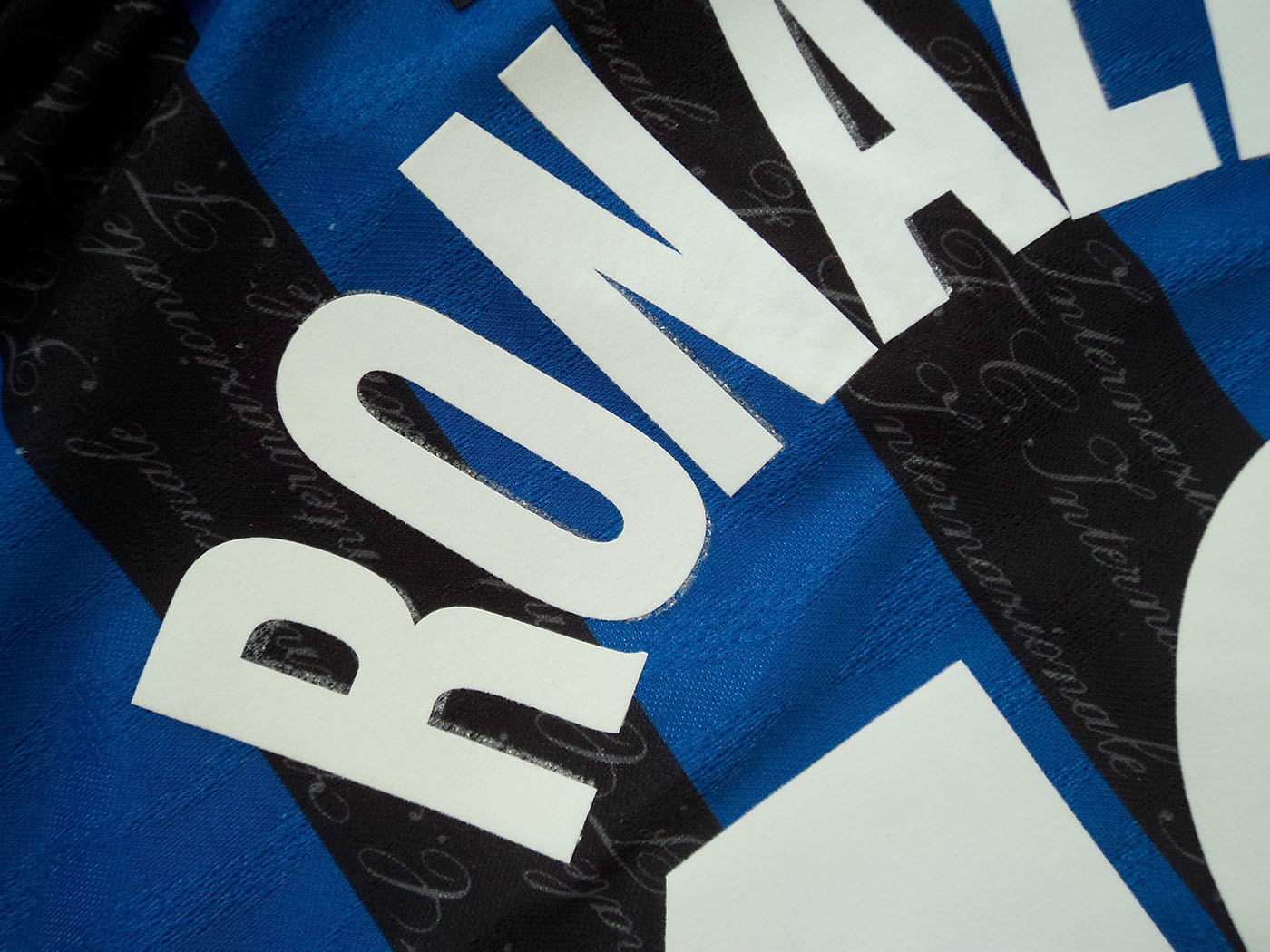 1997-1998 Inter Milan home shirt Nr10 Ronaldo - Medium