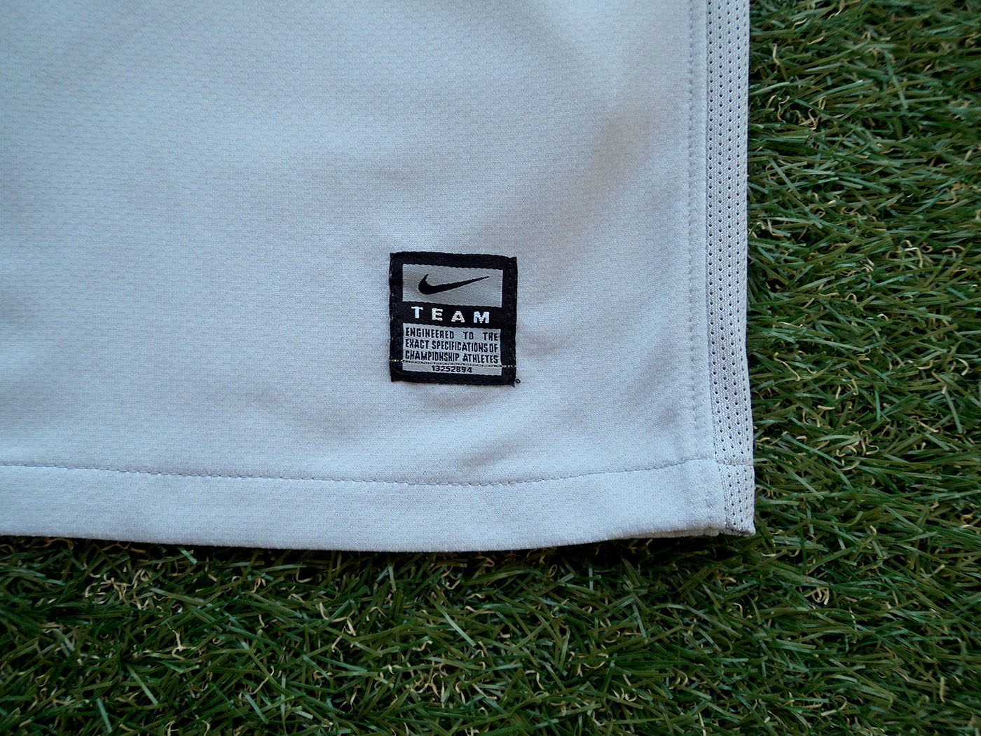 2009-2010 Γιουβέντους εκτός έδρας φανέλα - Medium