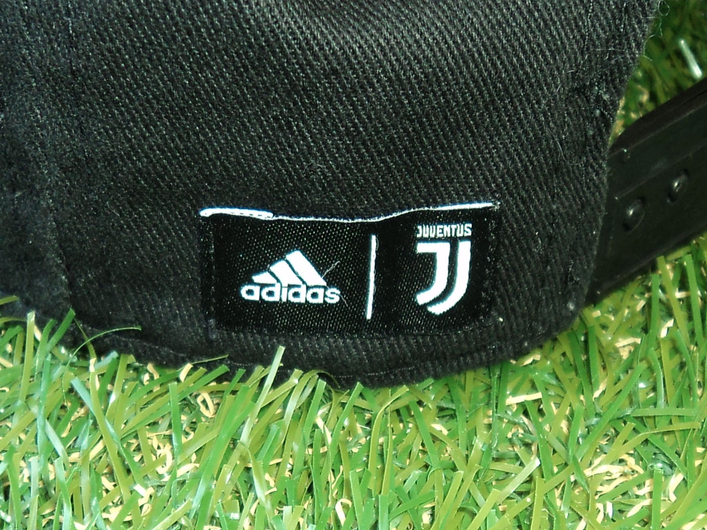 2019-2020 Γιουβέντους Adidas καπέλο