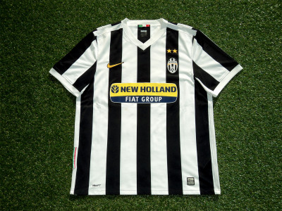 2009-2010 Juventus home shirt - Large