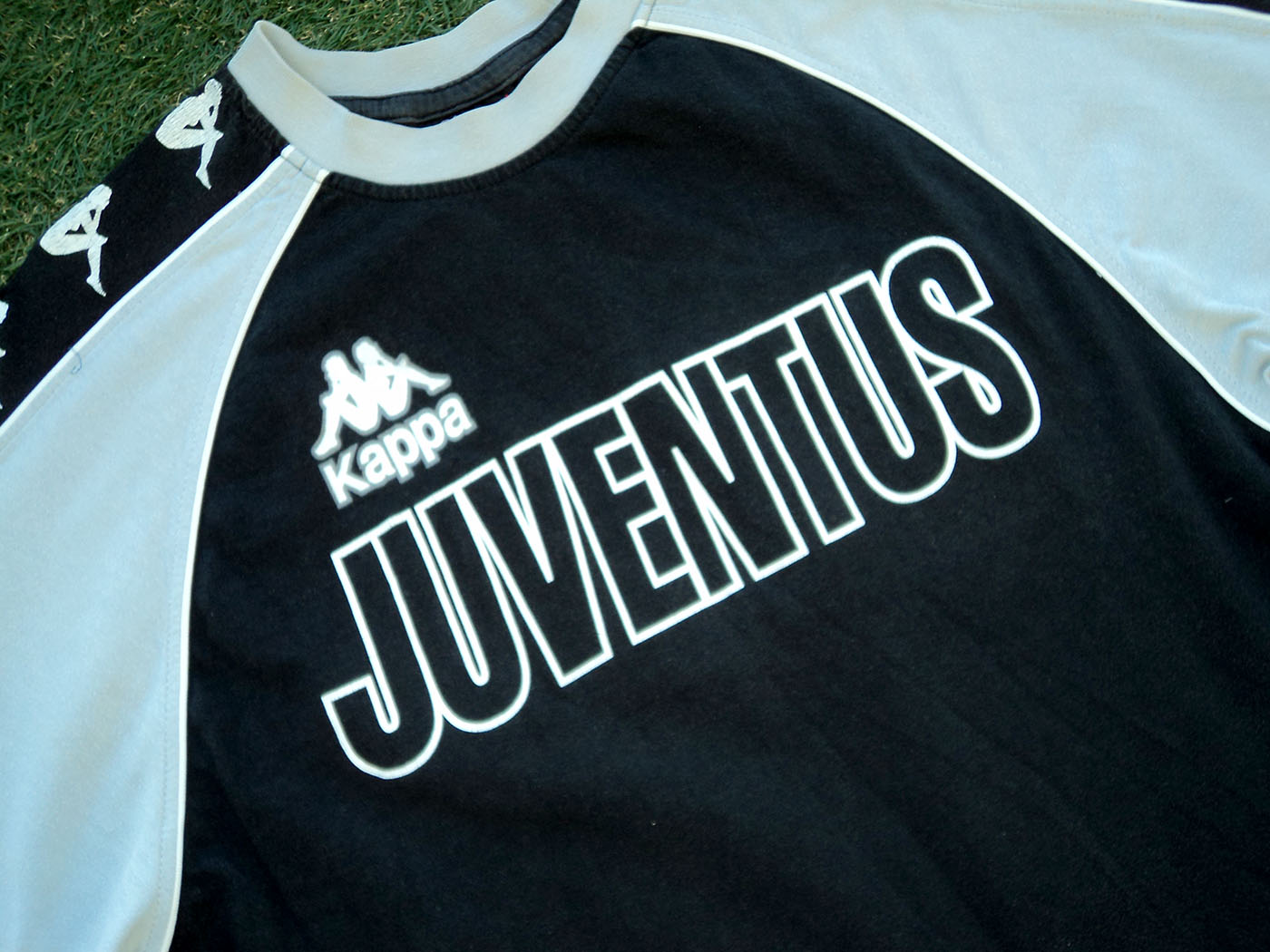 1996-1997 Juventus Kappa tee - Large