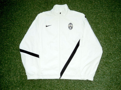 2011-2012 Juventus track jacket - Small