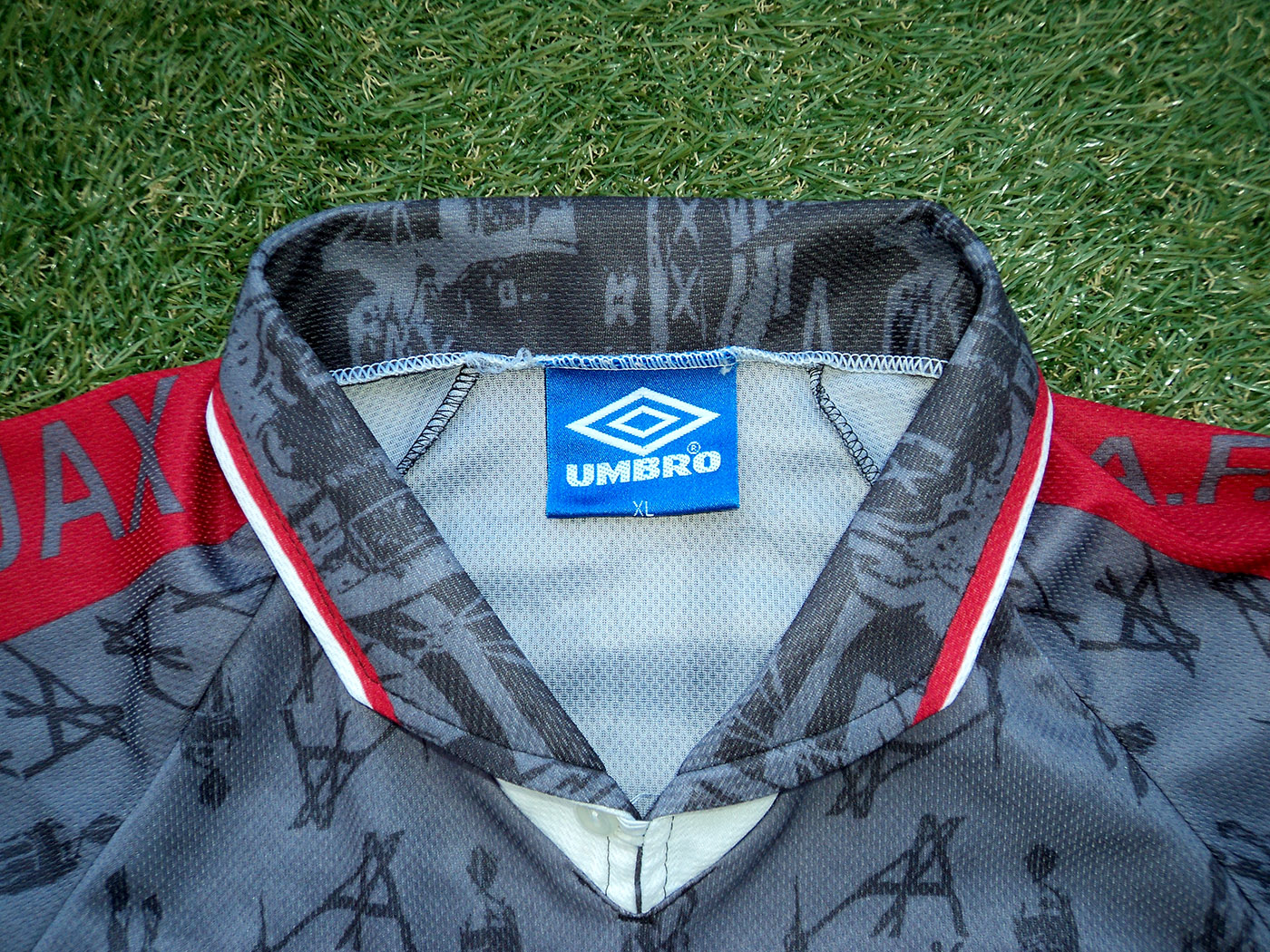 1996-1997 Άγιαξ εκτός έδρας φανέλα - XLarge