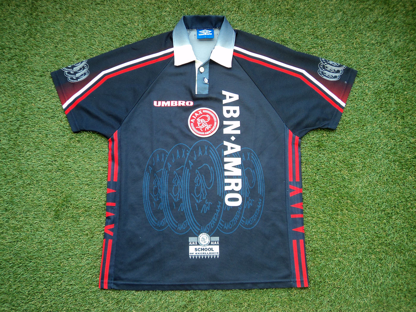 1997-1998 Ajax away shirt - Large