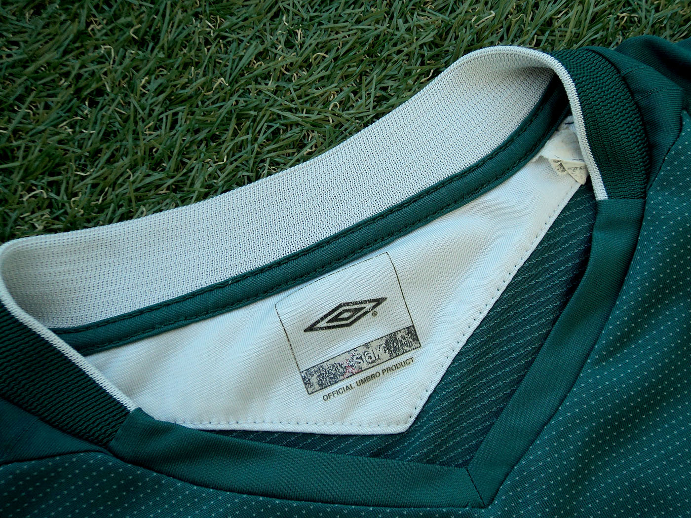 2004-2005 Celtic LS away shirt - Large