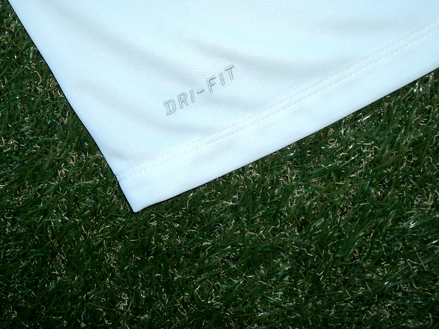 2014-2015 Celtic European 3rd shirt - Medium