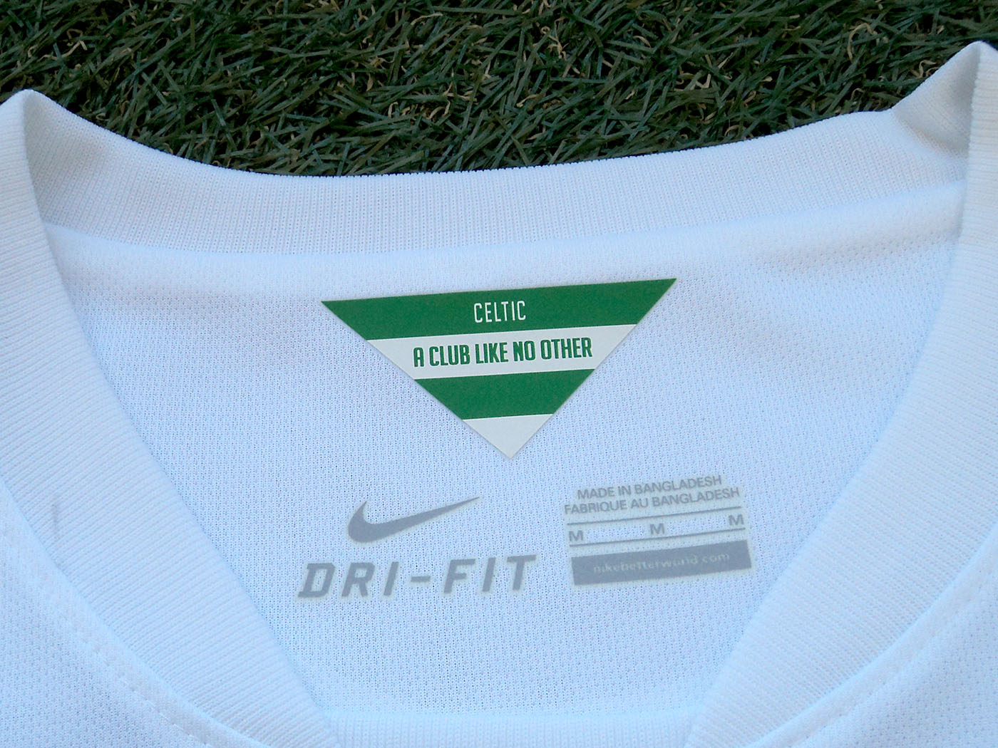2014-2015 Celtic European 3rd shirt - Medium
