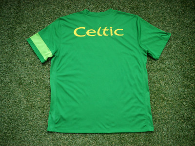 2010-2011 Celtic training shirt - XLarge