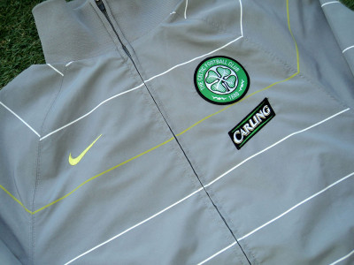 2008-2009 Celtic Nike track jacket - Medium