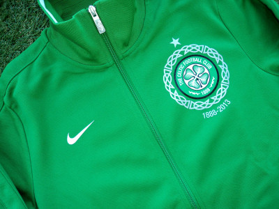 2012-2013 Celtic N98 Nike track jacket - Medium