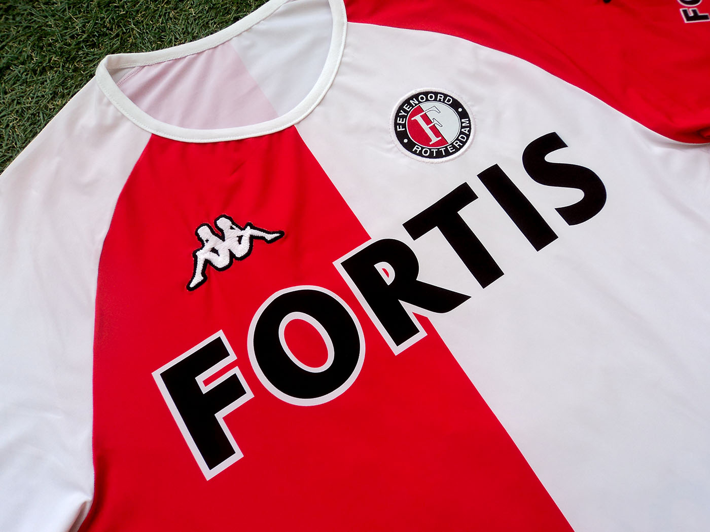 2006-2007 Feyenoord home shirt - Large (Slim fit)