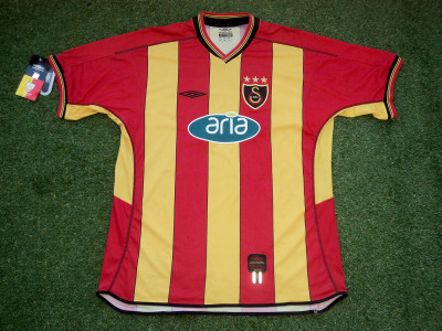 2002-2003 Galatasaray home shirt - XLarge