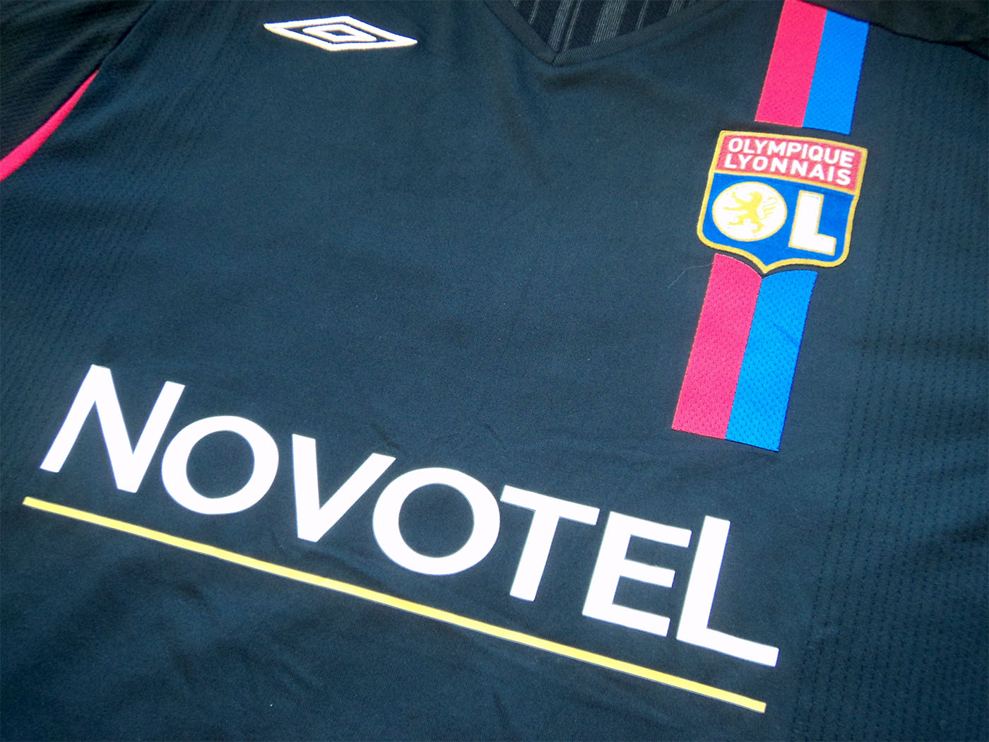 2007-2008 Lyon 3rd shirt - XLarge