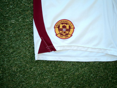 2014-2015 Motherwell away shorts - Large