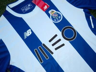 2017-2018 Porto home shirt - Large