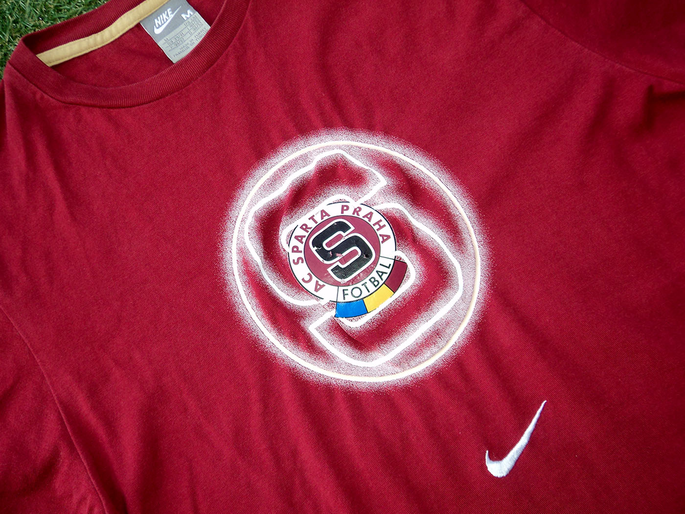 2007-2008 Σπάρτα Πράγας Nike t-shirt - Medium