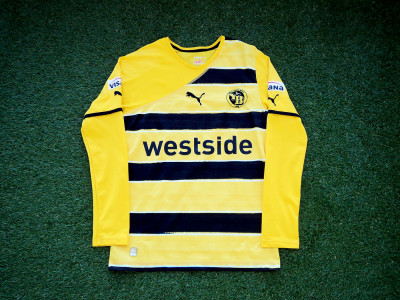 2010-2011 BSC Young Boys LS home shirt - Small
