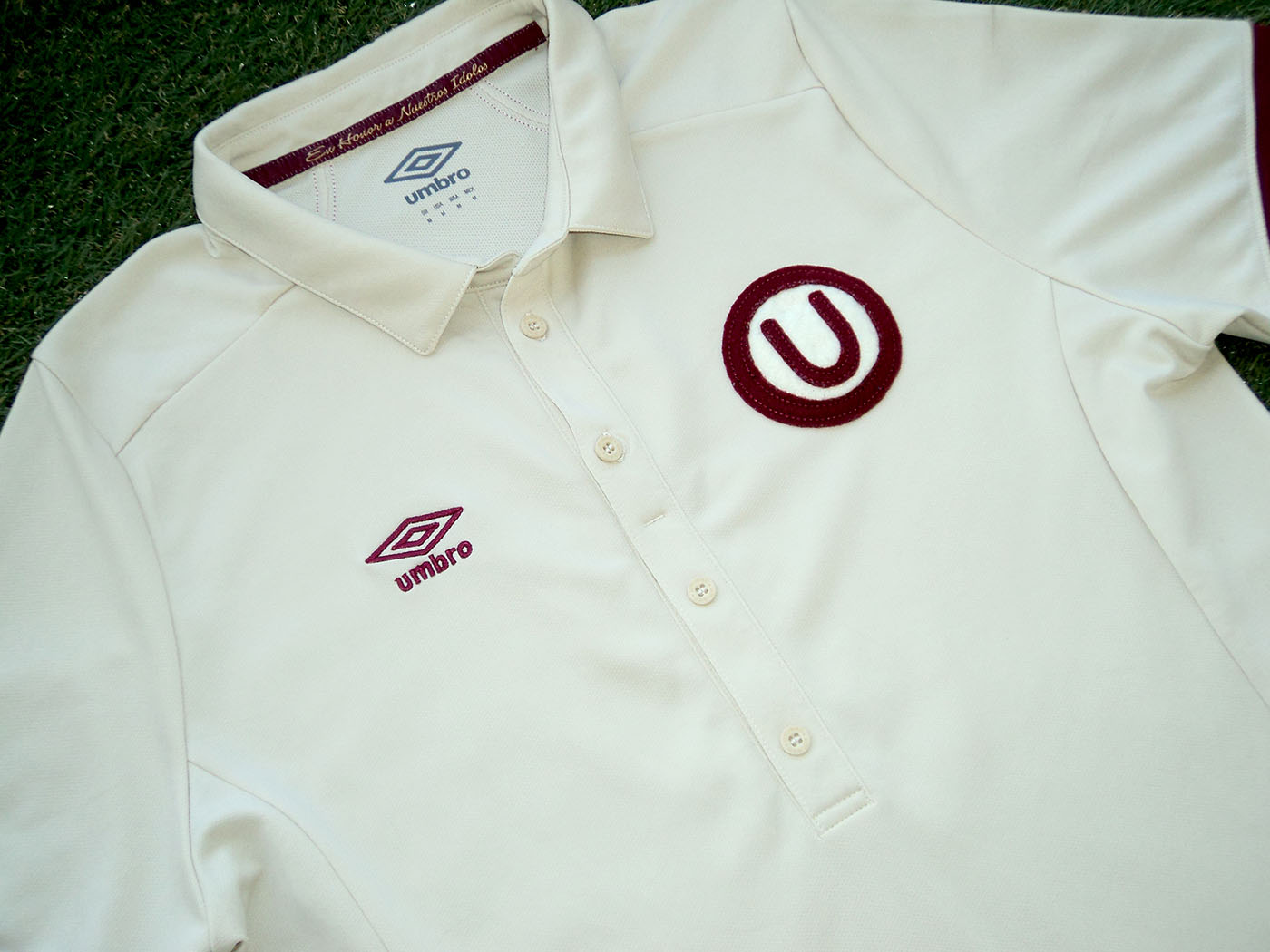 2013 Universitario de Deportes Limited Edition 88th Anniversary shirt - Medium
