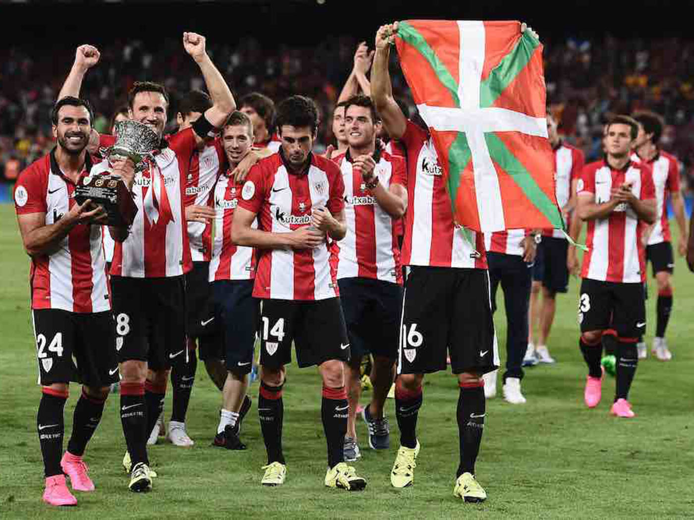 2015-2016 Athletic Bilbao home shirt - Small
