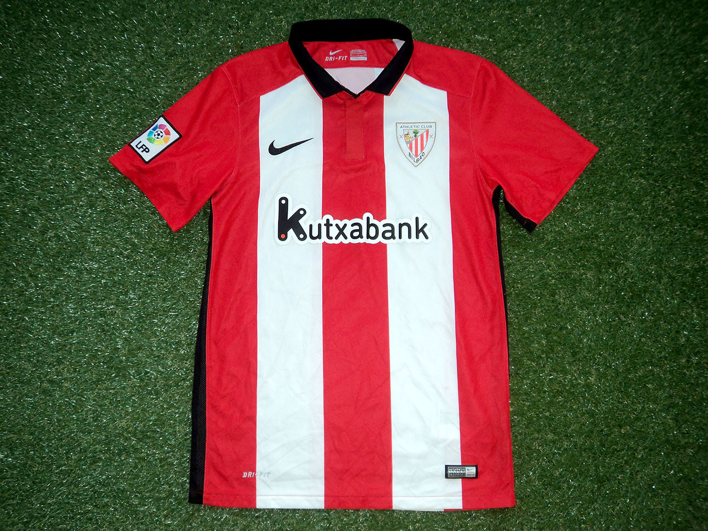 2015-2016 Athletic Bilbao home shirt - Small