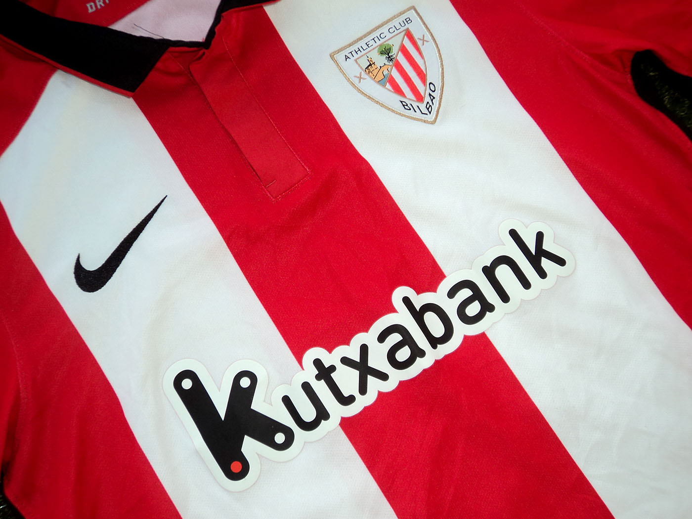 2015-2016 Athletic Bilbao home shirt - Small