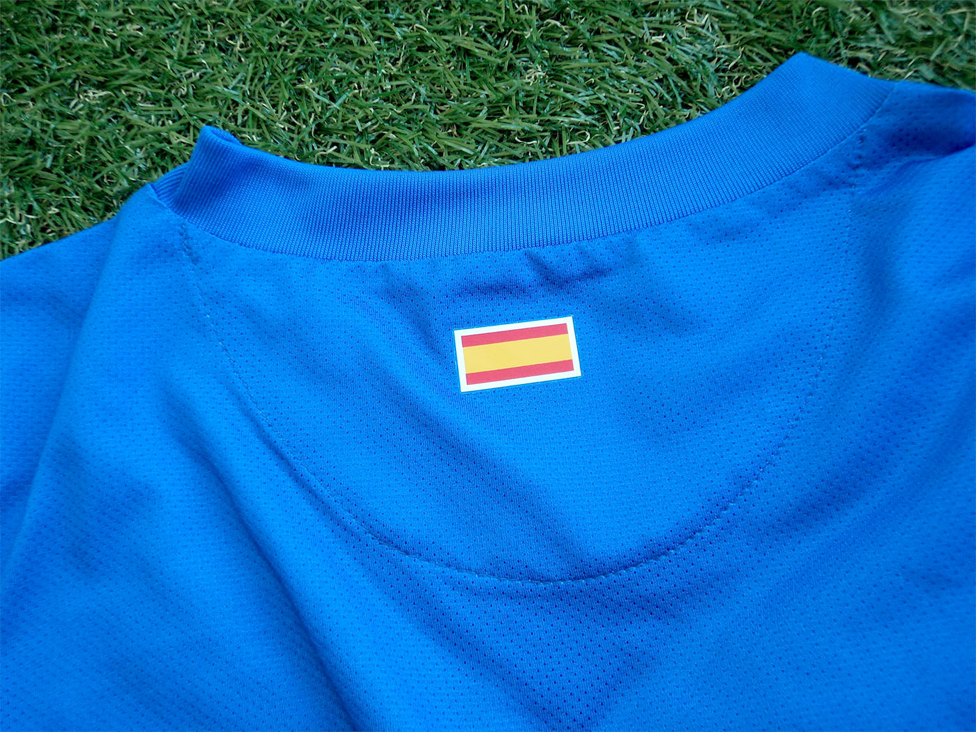 2010-2011 Atletico Madrid away shirt - Large
