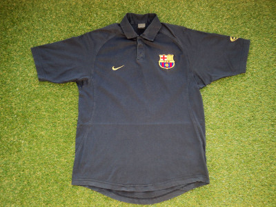 2003-2004 Barcelona polo shirt - Medium