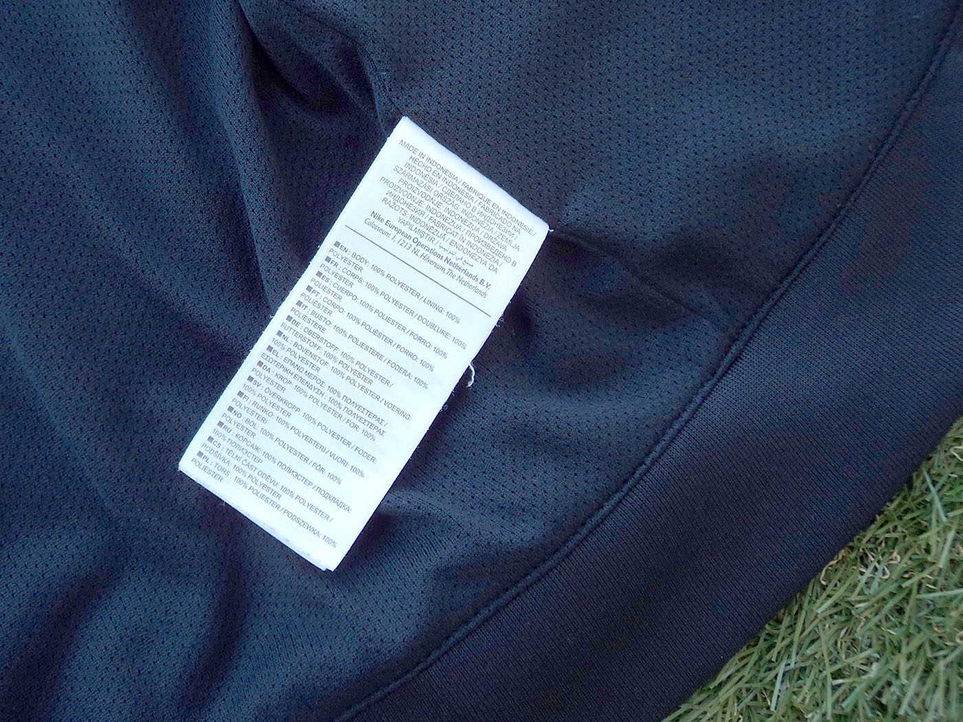 2014-2015 Barcelona Nike track jacket - Medium