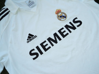 2005-2006 Real Madrid home shirt - Medium