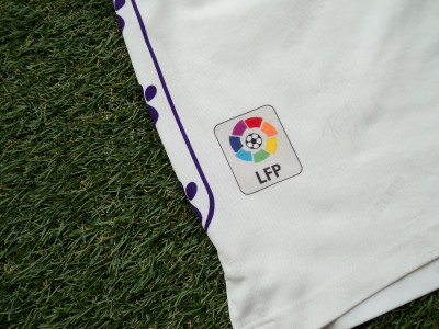 1994-1996 Real Madrid home shorts - Large
