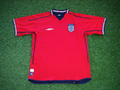 2002-2004 England away shirt - Medium
