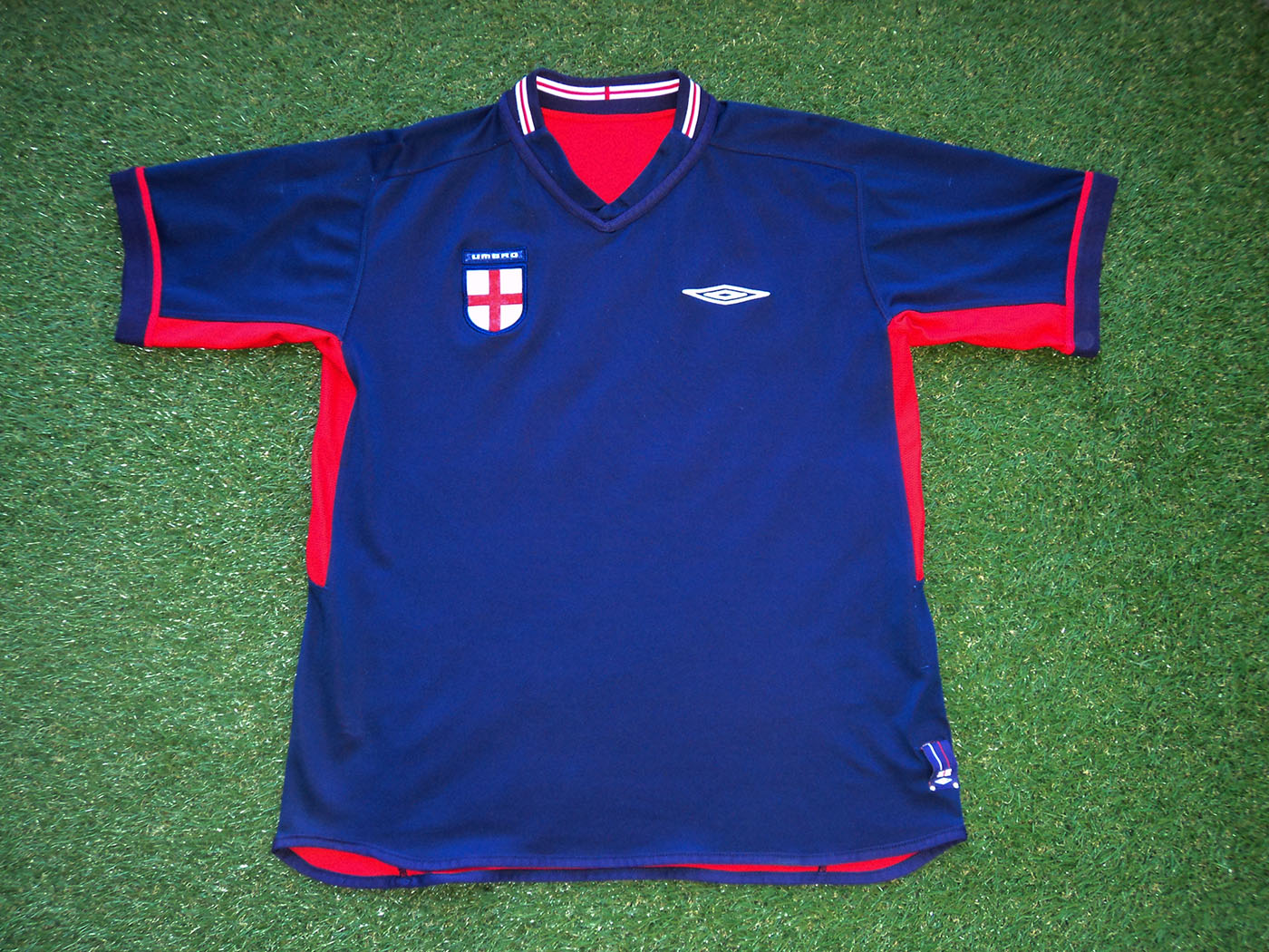 2002-2004 Αγγλία εκτός έδρας φανέλα - Medium