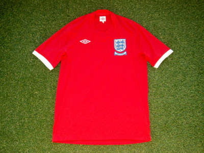 2010-2011 England "South Africa" Away Shirt - Large (42")