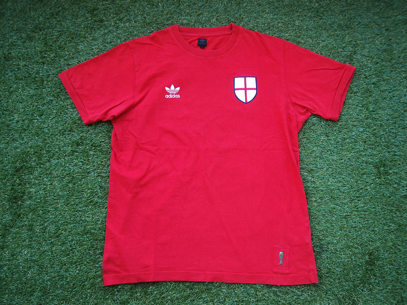 1974 Μουντιάλ Αγγλία Adidas Originals Επανέκδοση εκτός έδρας Φανέλα (2005) - Medium