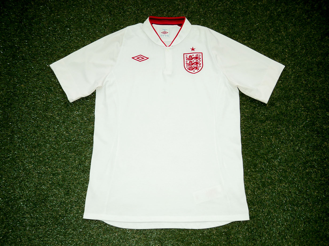2012-2013 England home shirt - Large (42")