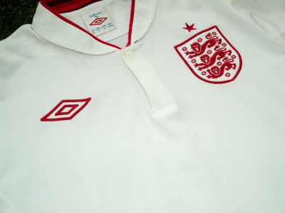 2012-2013 England home shirt - Large (42")