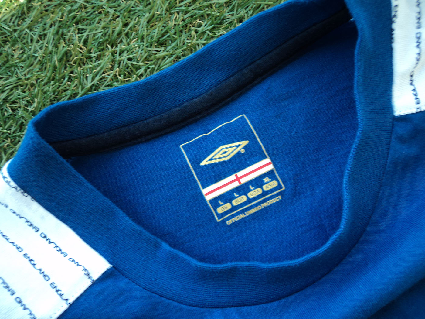 2006-2007 Αγγλία Umbro t-shirt - Large