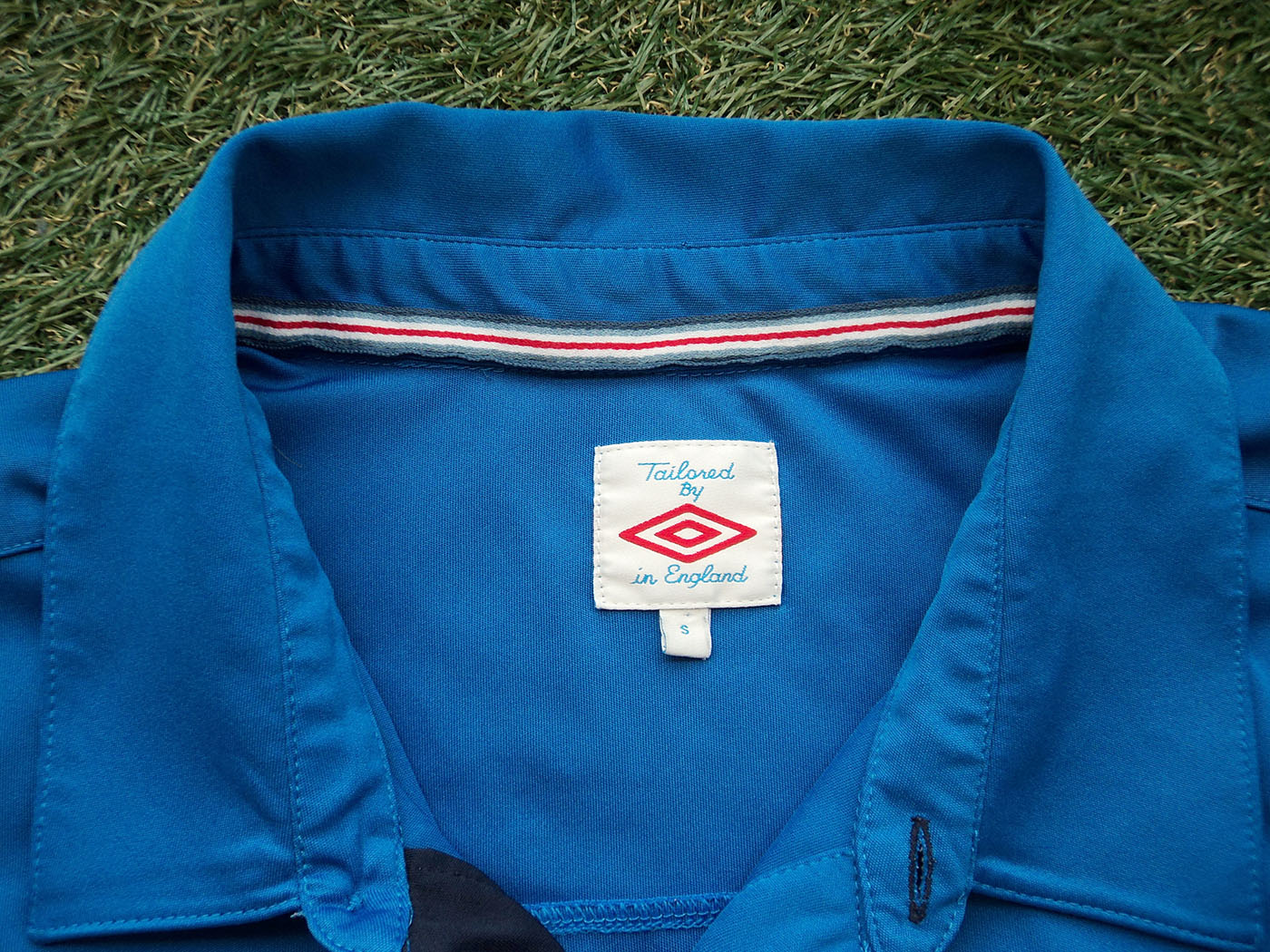 2010-2011 England polo shirt - Small