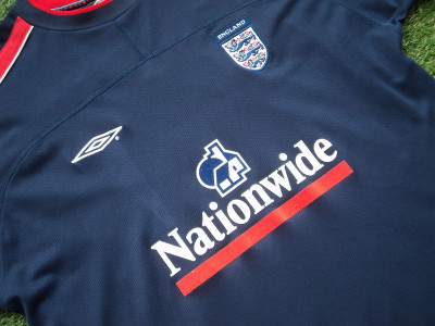 2002-2003 England training shirt - Large